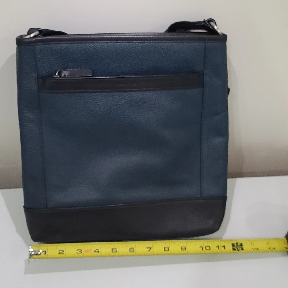 Coach crossbody bag - Picture 3 of 8